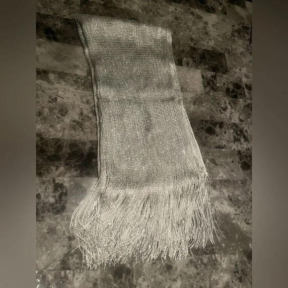 Scarf - Picture 1 of 2